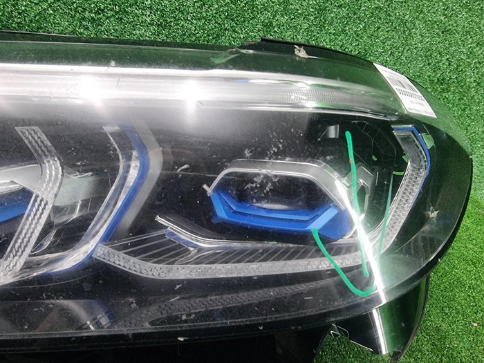 Фара левая BMW X7 G07 (2019-2022) Laser Light