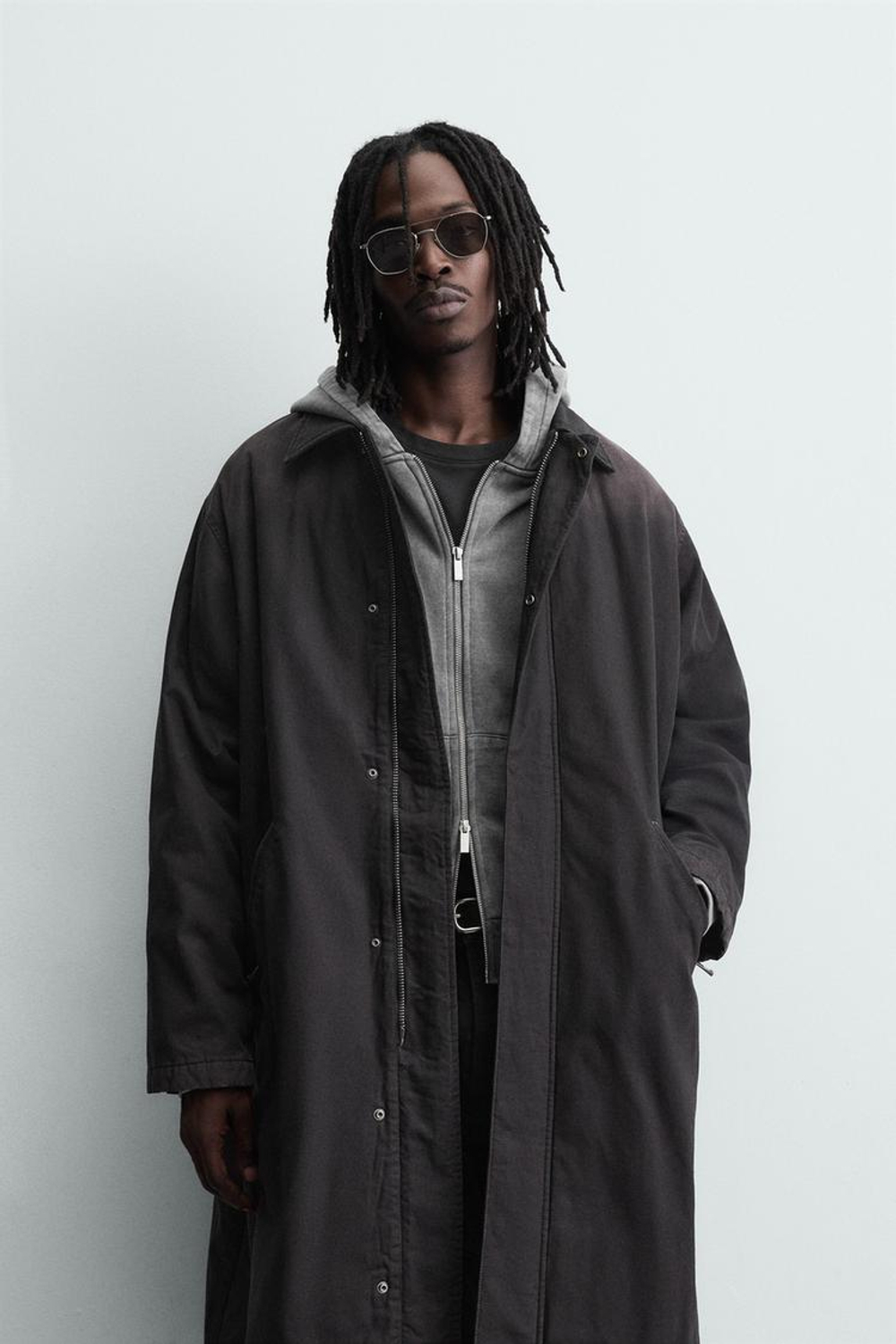 ZARA ПАЛЬТО ИЗ ДЕНИМА С ЭФФЕКТОМ ПОТЕРТОСТИ, ЧЕРНЫЙ