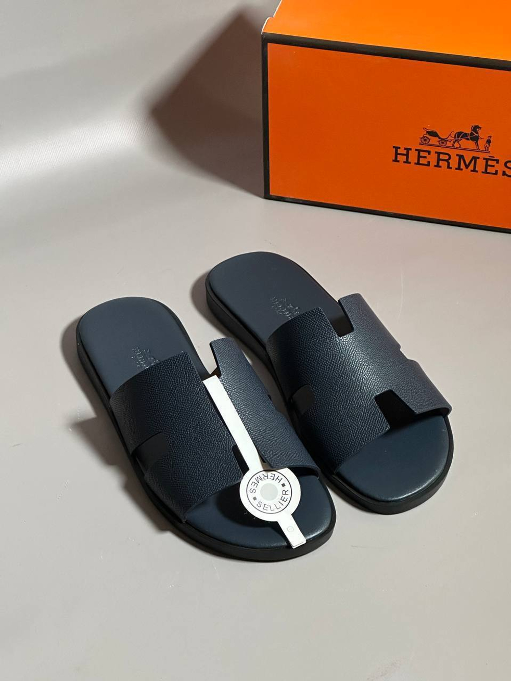 Шлепанцы Hermes