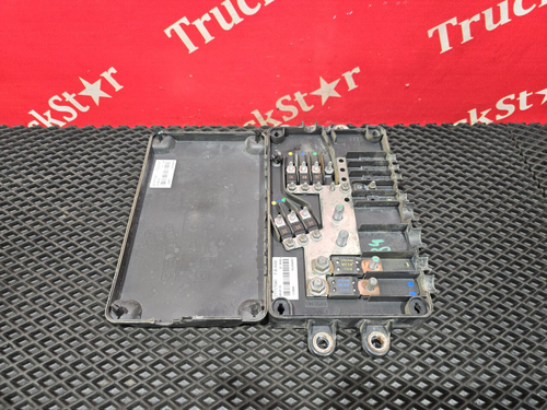 Блок силовых предохранителей 2016г