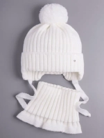 Шапка осенняя детская на завязках и снуд