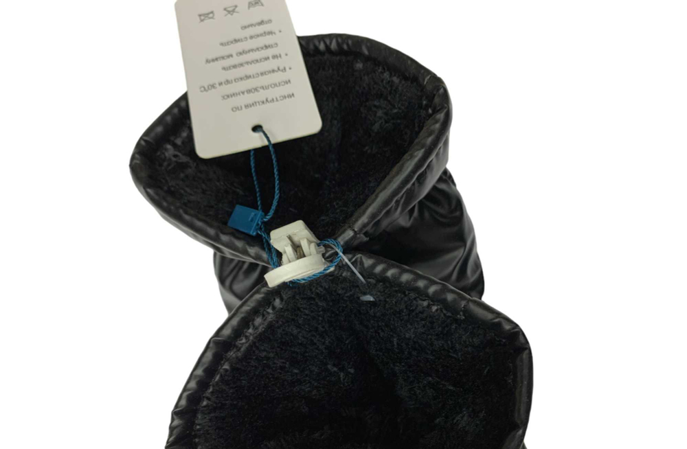 Варежки. Женские. Материал верха: Балоневые. Подклад: Плюш-мех. Толстые. Внутри с мехом. 12 шт в упаковке, разные цвета.