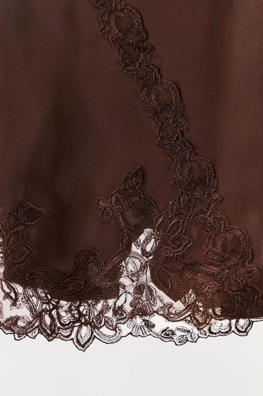 ZARА АТЛАСНЫЕ ШОРТЫ С ВЫШИВКОЙ И КРУЖЕВОМ, КОРИЧНЕВЫЙ
