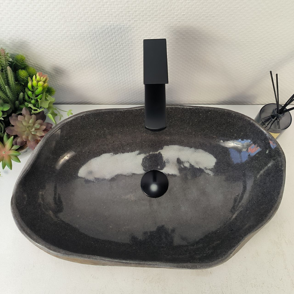 Раковина из речного камня RS-65314 53*35*15 0862