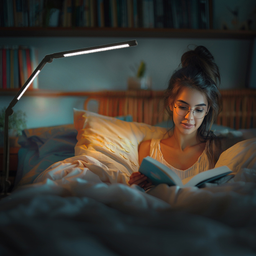 Светильник FRIENDME бестеневой настольный на струбцине светодиодный No.1 черный с двойным источником света. Яркость 1000 lum. 12W.