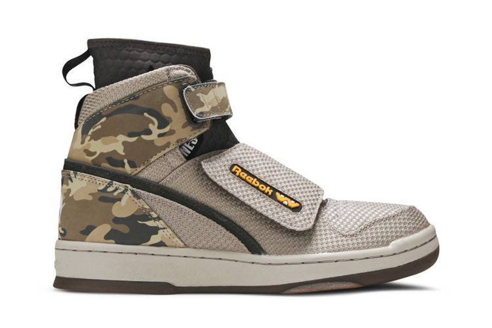 Reebok Alien Stomper U.S.C.M. Hyper Sneakers