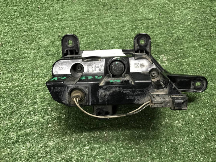 Фонарь заднего хода правый Genesis GV80 (20-23)