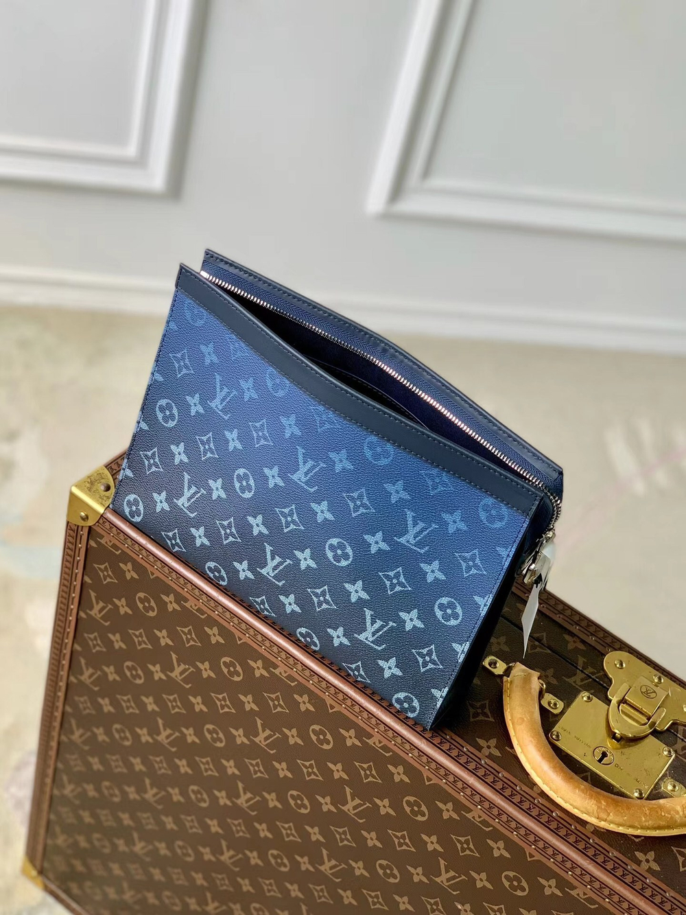Louis Vuitton Pochette Voyage MM