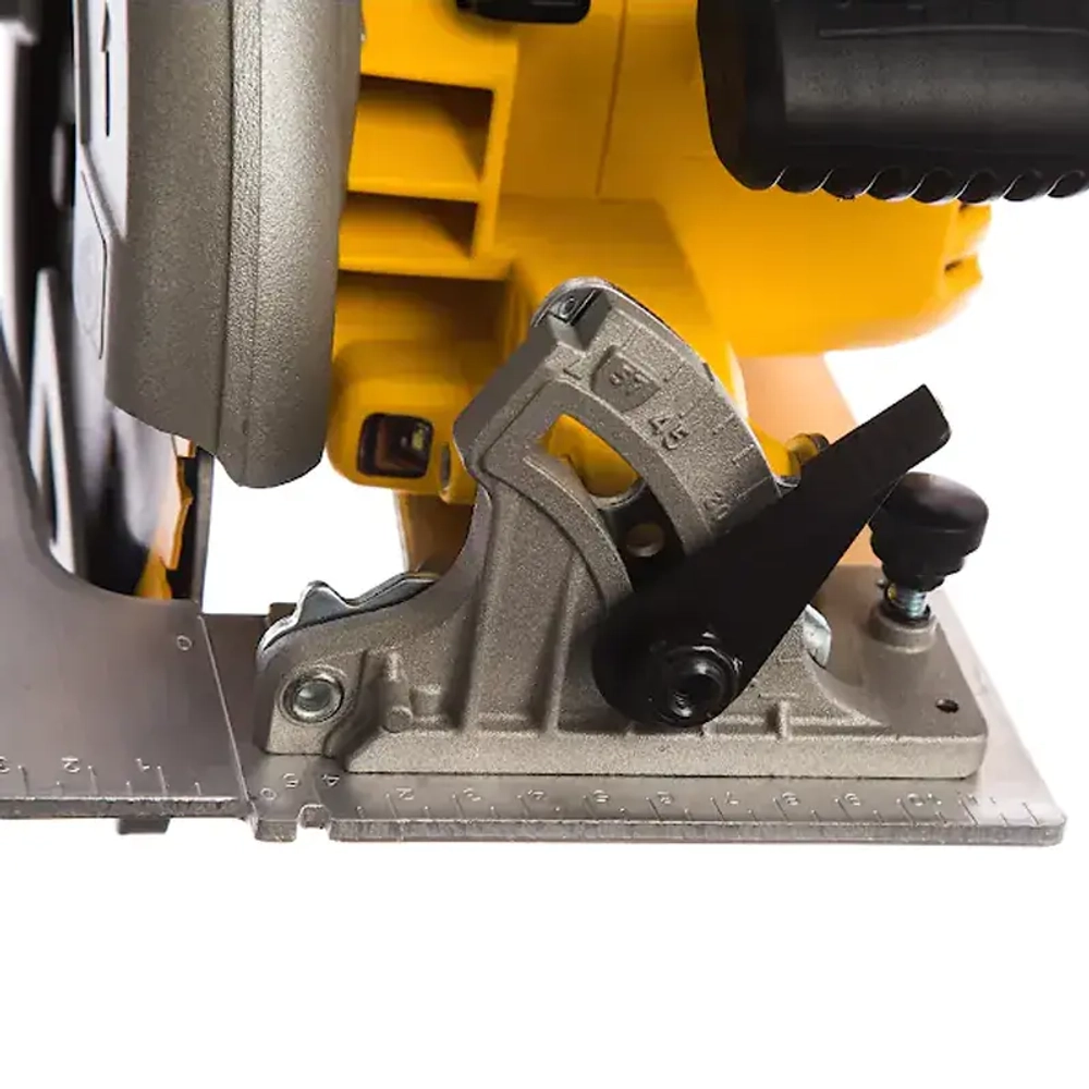 DeWalt DCS570NT бесщеточная дисковая пила (без АКБ и ЗУ)