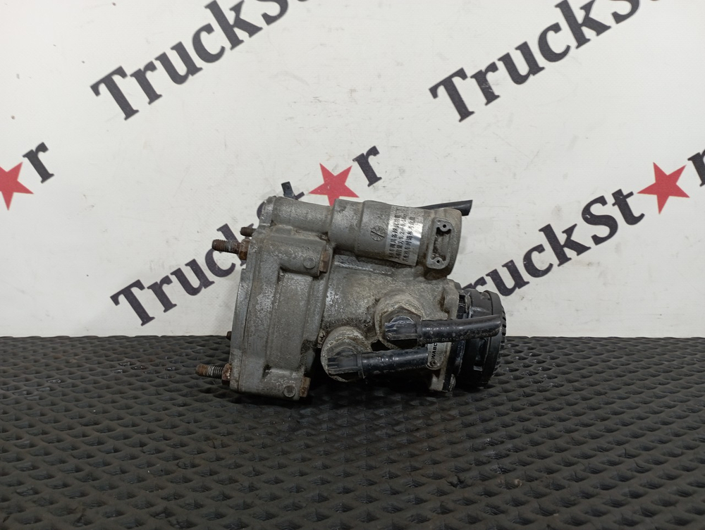 Кран управления тормозами прицепа 2022г.