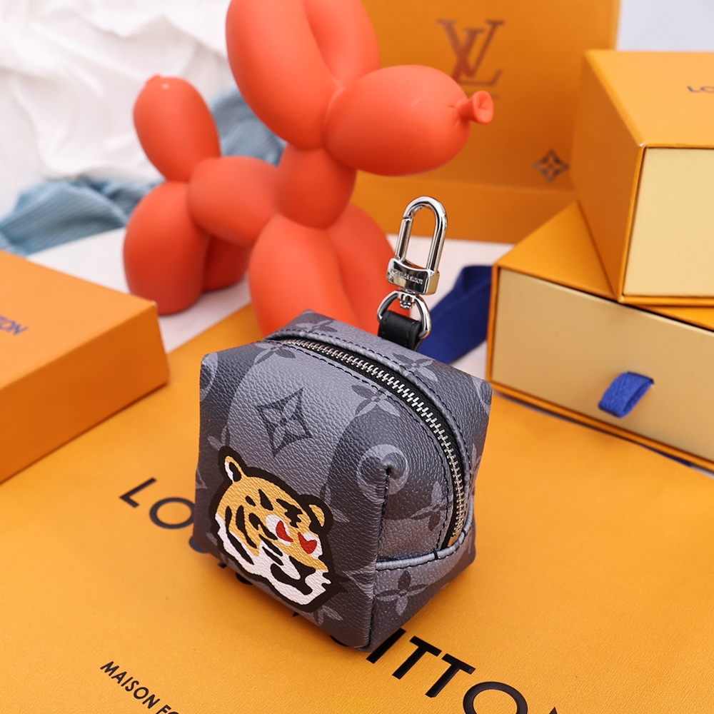 Louis Vuitton Squared Pouch