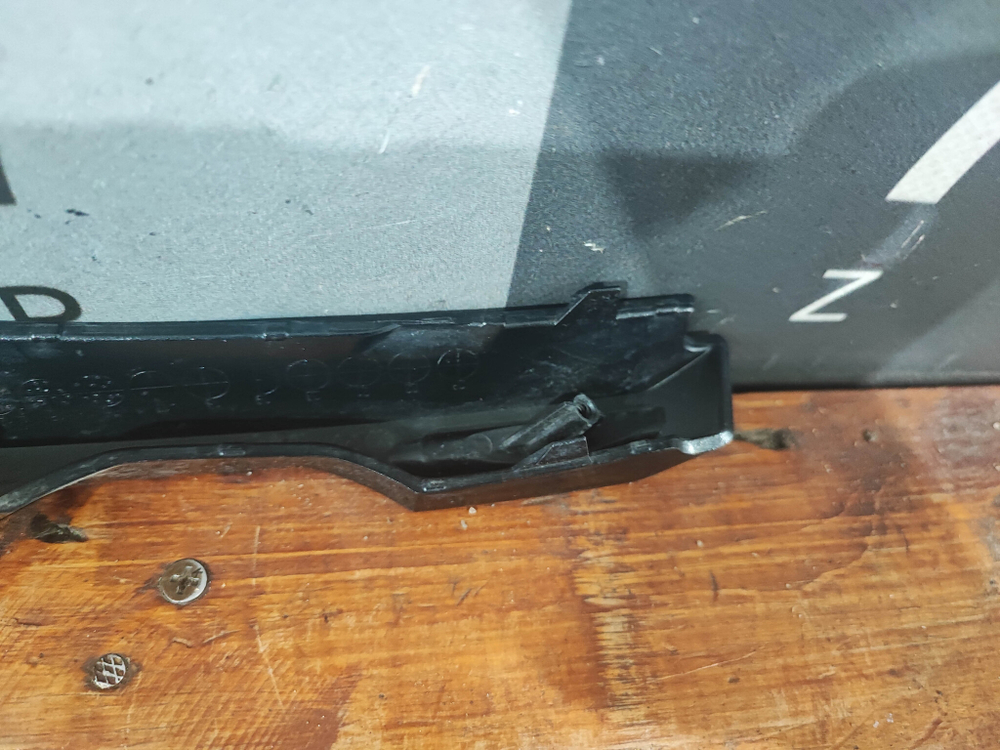 Накладка переднего бампера правая Mazda CX-5 1 (KE) 15-17 Б/У Оригинал KA0J50C12