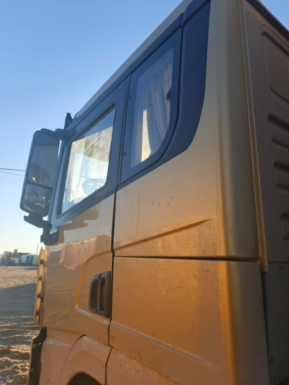 Shacman (Shaanxi) SX* 8x4 Самосвал SX33186T366 (Дизельный, 11,6 л, 369 л.с., МТ)