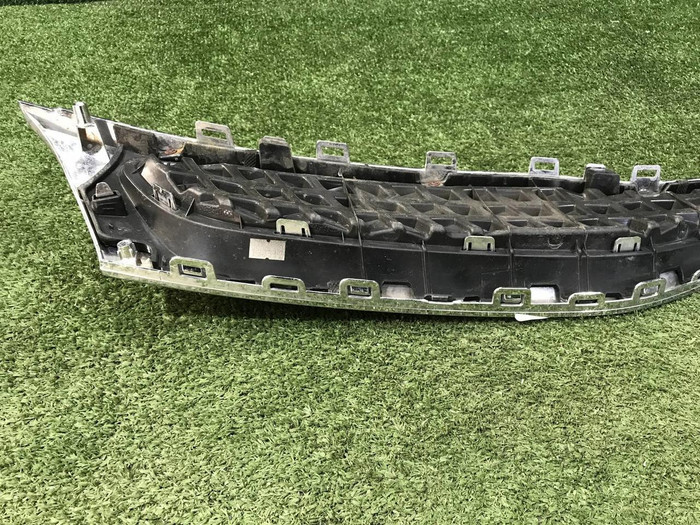 Решетка радиатора KIA Rio 4 X-Line (2017-2020)