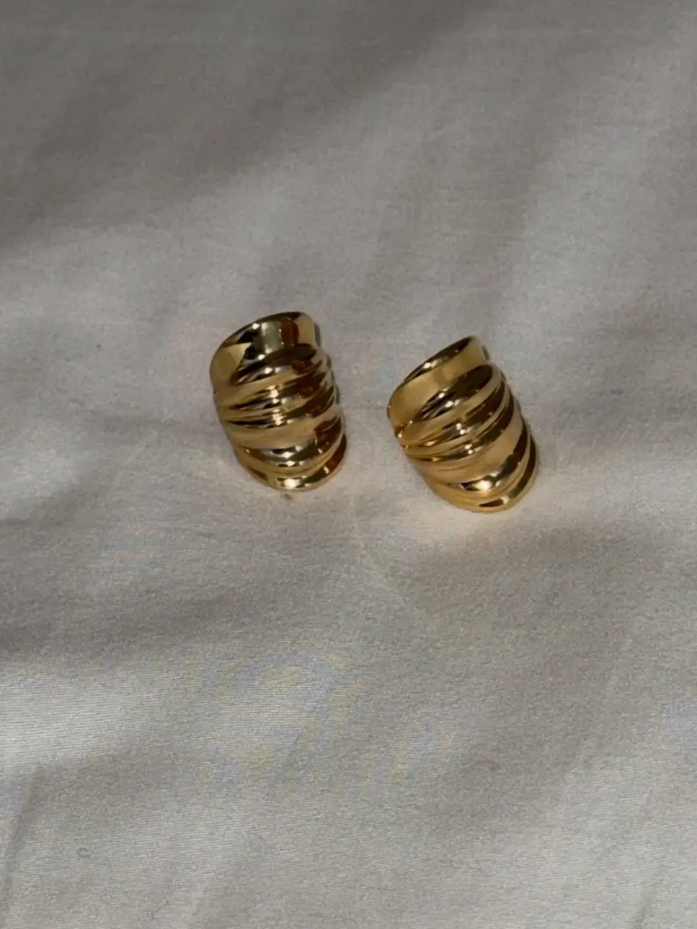 Серьги под золото маленькие