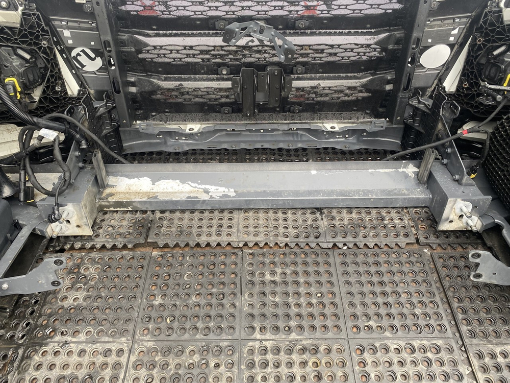 Бампер в сборе ноускат 2023г.