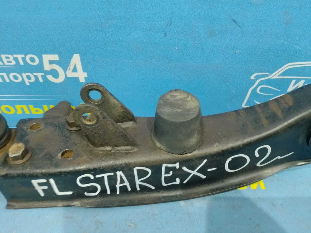 Рычаг передний левый HYUNDAI STAREX 2003
