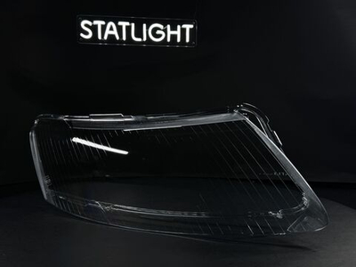 Правое стекло фары AUDI A6 С6 2004-2011