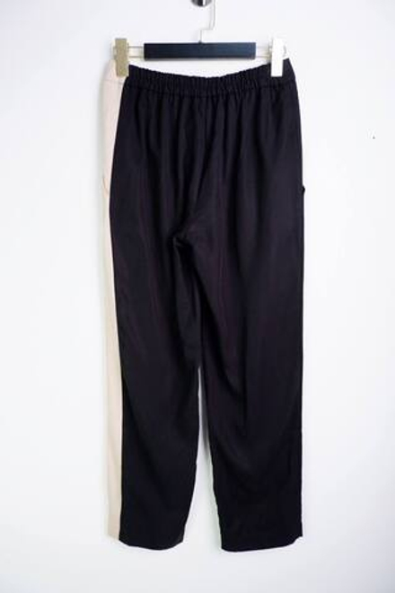 Брюки Parole со светлыми вставками,визуально на 44 размер, новые