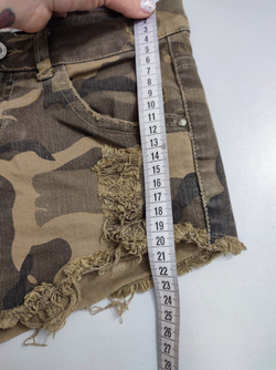 Шорты Bershka "хаки" 42 размер