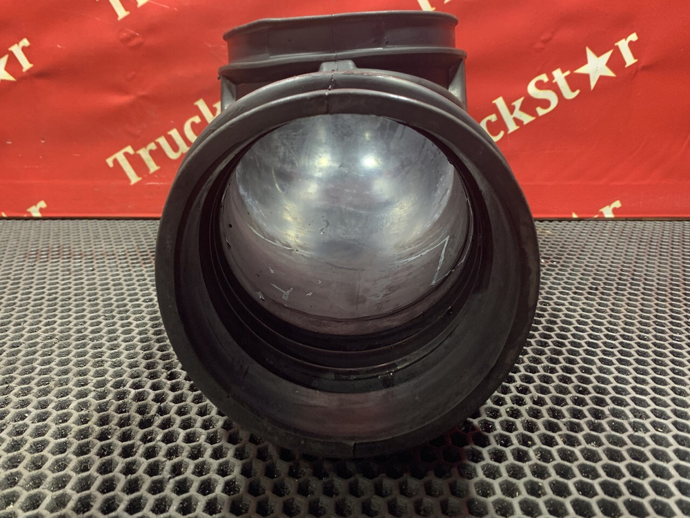 Патрубок воздушного фильтра 2023г.