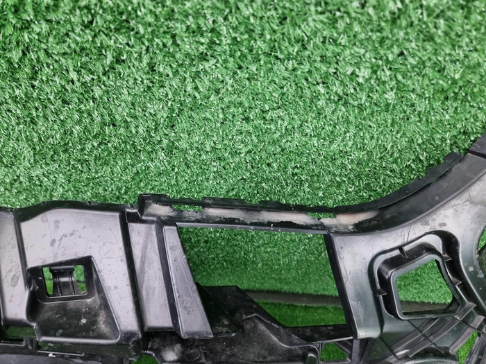 Кронштейн ПТФ правый BMW X1 F48 (2019-2022)