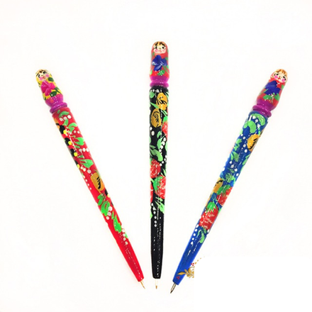 Деревянная шариковая ручка с росписью. Длина: 18см