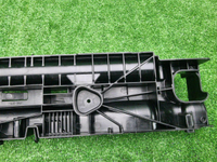 Дефлектор радиатора правый Mercedes S W223 (20-нв)