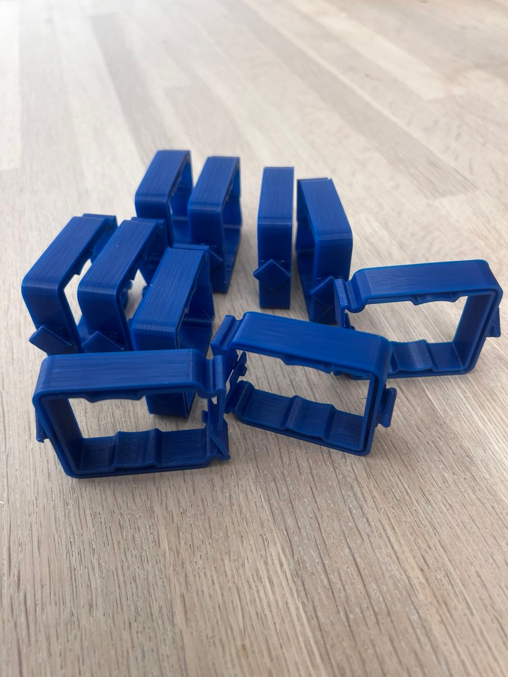 Держатели кабельные ABB ED45P10 (1уп 10шт) 2CPX062336R9999