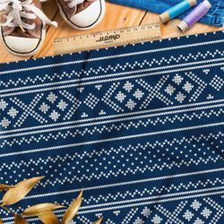 Ткань атлас белая полосатая вышивка на синем свитере