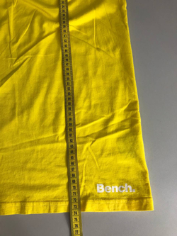 Топ Bench яркий, маркировка М, визуально 46 размер