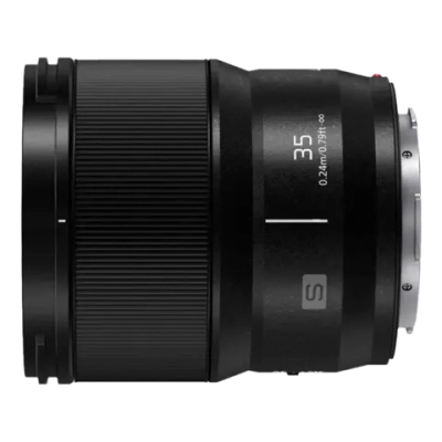 Объектив Panasonic Lumix S 35mm f/1.8
