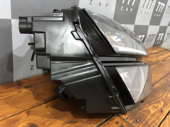 Фара правая LED Skoda Karoq 17-нв Б/У Оригинал 57B941016D