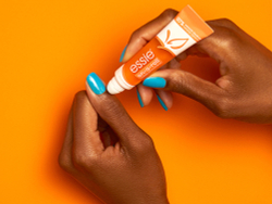 essie on a roll - Питательное масло для ногтей в ролике, 13 ml