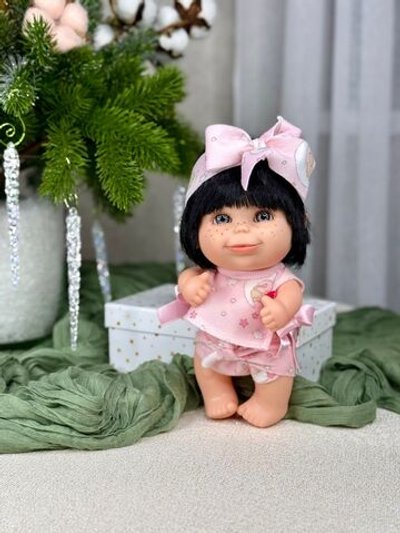 Пупс BERJUAN виниловый 20см Pecosetes (124A11)