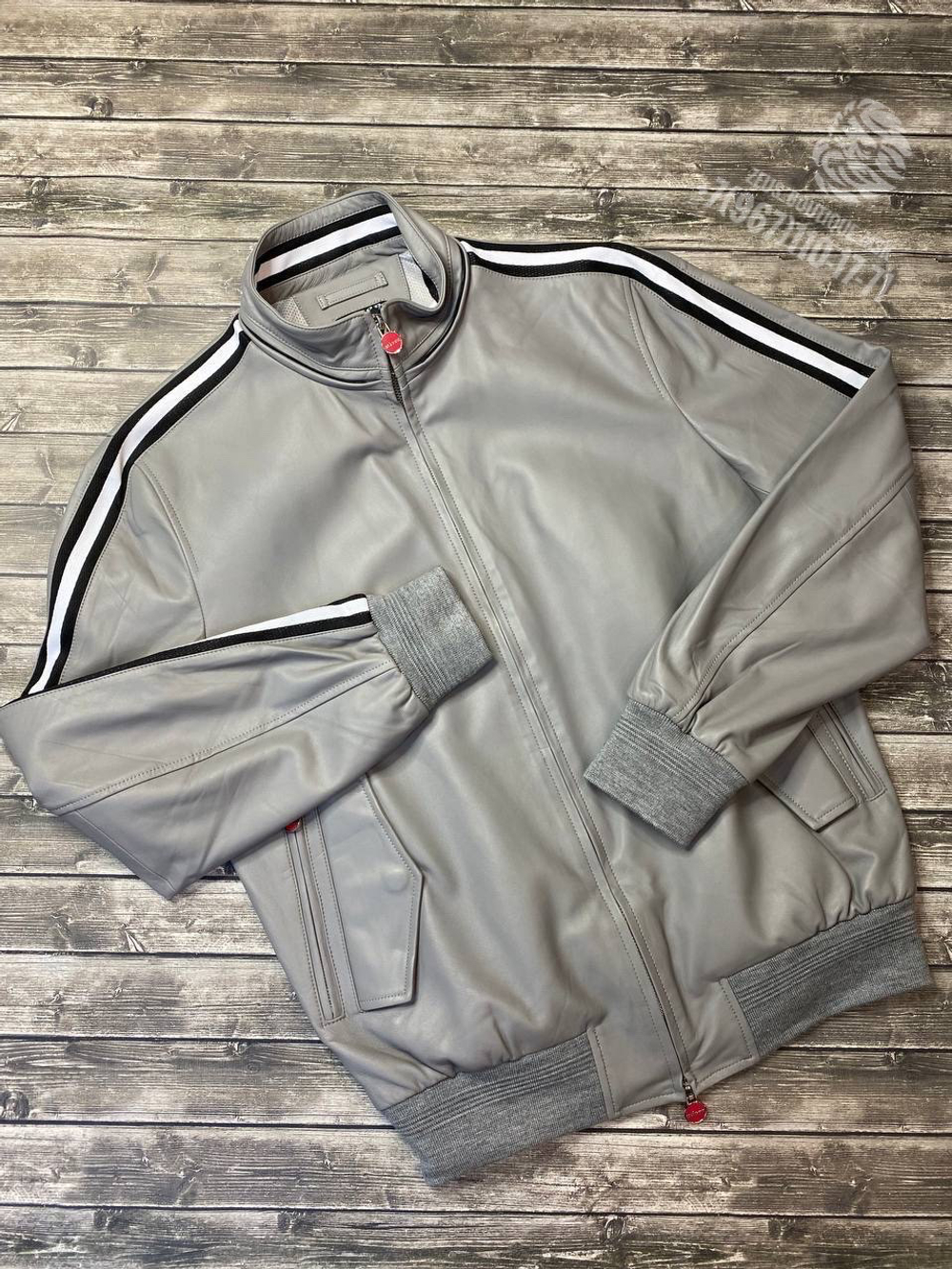 Кожаная куртка Kiton