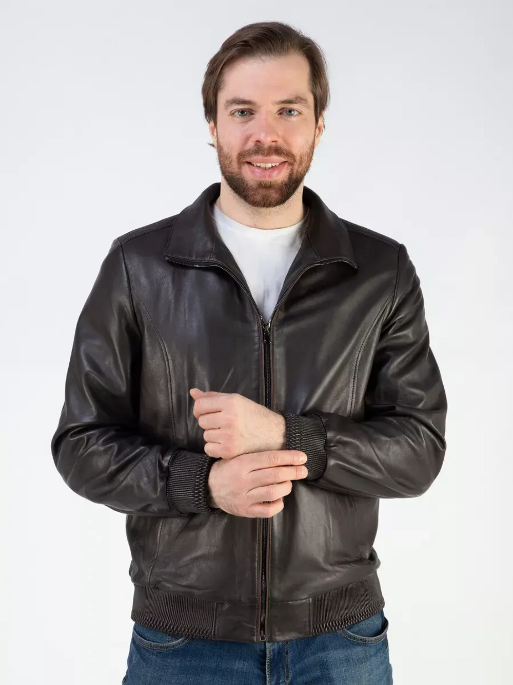 Кожаная куртка демисезонная с капюшоном