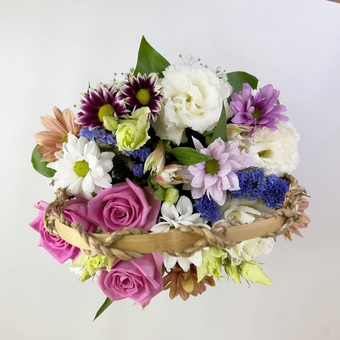 Цветы в корзинке "Сюрприз"