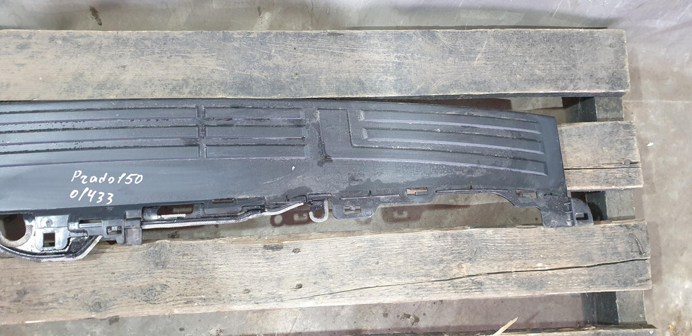 Накладка заднего бампера Land Cruiser Prado 150 09-17 Б/У Оригинал 5216260090