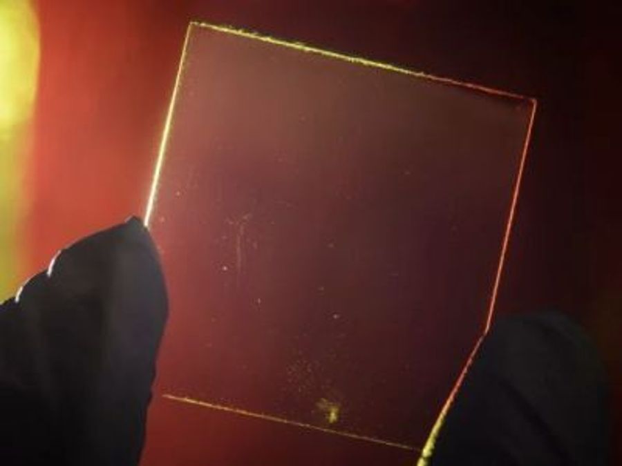 Прозрачные фотоэлементы можно встраивать в экраны гаджетов