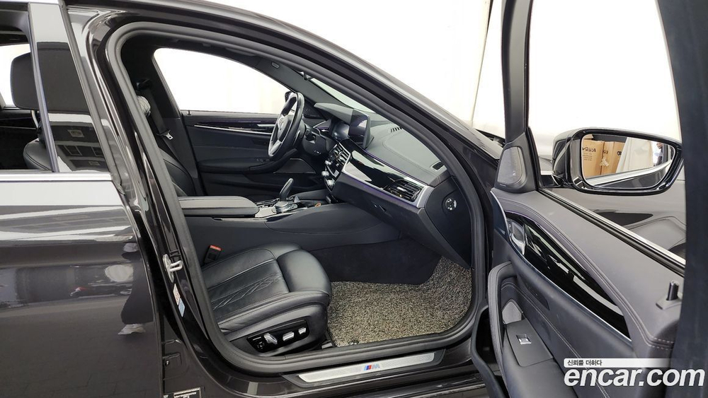 BMW 5 Series (G30) 530i M Sports (12.2021)