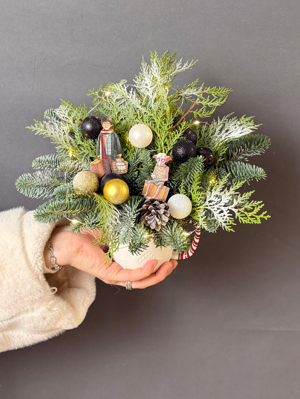 Новогодняя композиция в кружке «Магия вне Хогвартса»