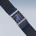 Женские наручные часы Bering 10426-397-S