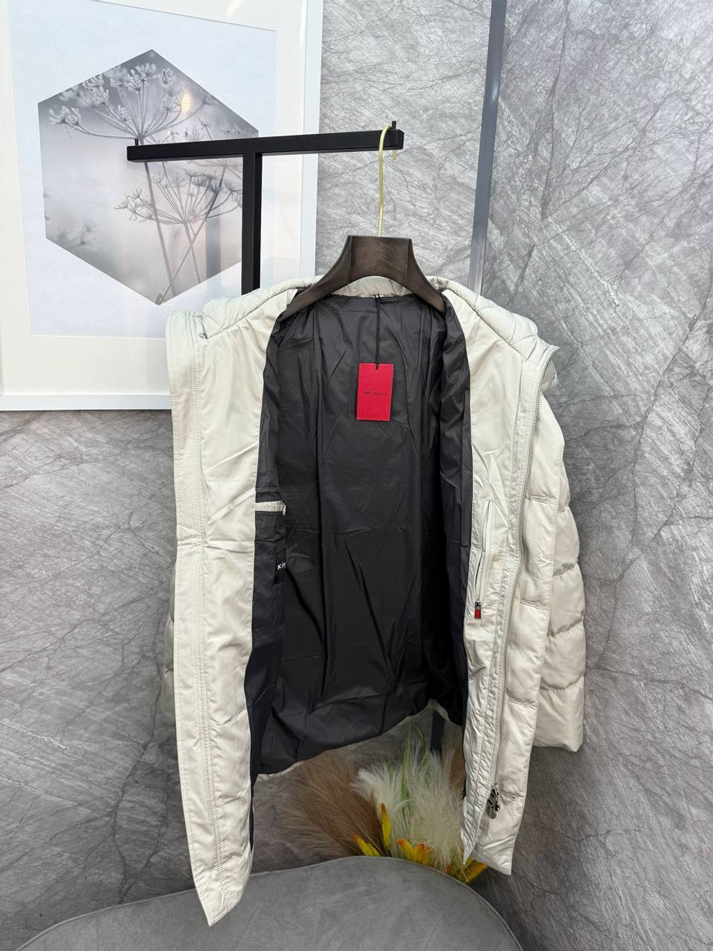 Пуховик Kiton