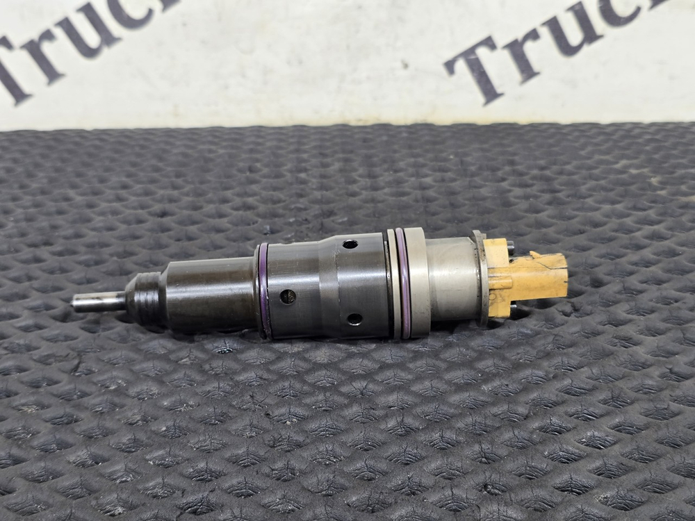 Форсунка топливная 2016г.