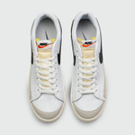 Кроссовки Nike Blazer Low 77 Leather Wh. / Grey / Black