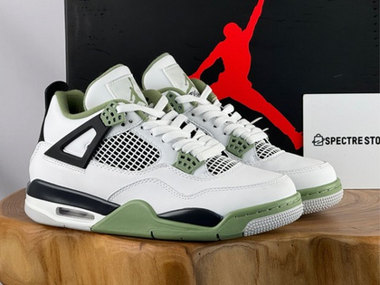 Air Jordan 4 Retro Seafoam