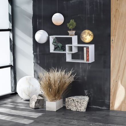 Стеллажи и полки для игрушек