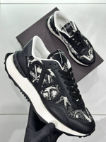 Кроссовки Valentino
