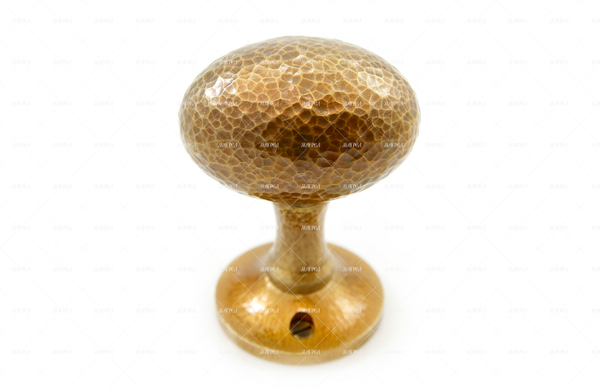 Ручка на дверь шар Яйцо чеканка латунь